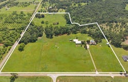 4140 County Road 467, Elgin, TX 78621