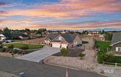 24090 Pheasant Ridge Ct, Middleton, ID 83644