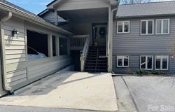 121 Burning Tree Lane, Flat Rock, NC 28731