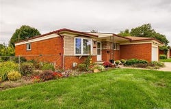 27621 Thomas Avenue, Warren, MI 48092