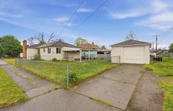 2304 E Sanson Ave, Spokane, WA 99217