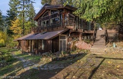 130 Mayaka Rd, Hope, ID 83836