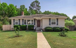 1384 James St, Florence, AL 35630