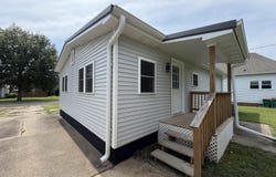 720 E CARROLL Street, Macomb, IL 61455