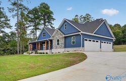 225 Floyd Circle, Scottsboro, AL 35769