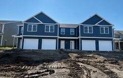 3329 Stoneway Court, Champaign, IL 61822