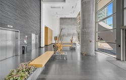 888 Biscayne Blvd, Miami, FL 33132