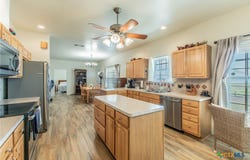 834 County Road 103, Rogers, TX 76569