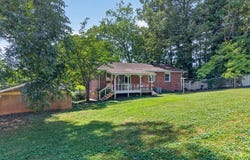 306 E 4th Street, Livingston, TN 38570