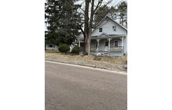 40 S Pearl, Malone, NY 12953
