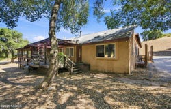 5885 Lion Ridge Road, Creston, CA 93432