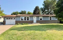 240 E Plum St, Colby, KS 67701