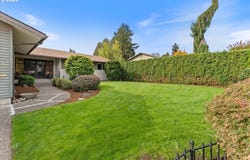 880 NW 3RD St, Gresham, OR 97030