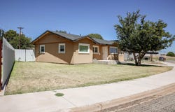 208 Flint Drive, Levelland, TX 79336