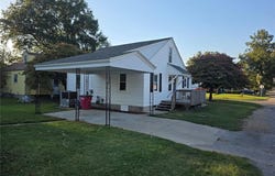 735 E Kathleen Street, Sikeston, MO 63801