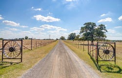 207 Trails End, Poolville, TX 76487