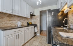 9143 S Roberts Road, Hickory Hills, IL 60457