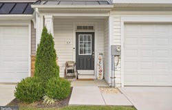 37 BILLAU, BUNKER HILL, WV 25413