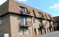 825 Riverside Ave, Lyndhurst Twp., NJ 07071-3046