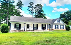 112 Beckett Ct, Dothan, AL 36305