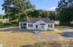 7604 252 Highway, Honea Path, SC 29654