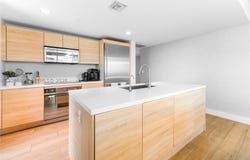 16385 Biscayne Blvd, North Miami Beach, FL 33160