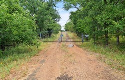 132 Blue Bird Ln, Tow, TX 78657
