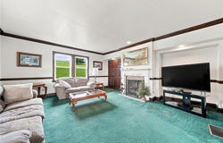 20 Mavor Ln, Avella, PA 15312