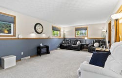 1901 E BLUEBIRD Lane, APPLETON, WI 54915