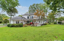 17 Little Plain Road, Trumbull, CT 06611