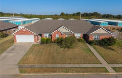 129 Honeysuckle ST, Alma, AR 72921
