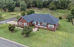 1707 Holloway Street, Morrilton, AR 72110