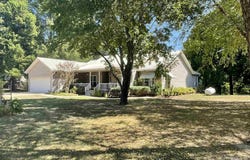 835 Sunset Valley Dr, Mountain View, AR 72560
