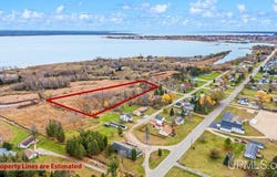 23.5 Road, Gladstone, MI 49837