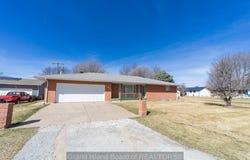 302 Circle Drive, Doniphan, NE 68832