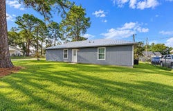 324 Pinecrest Dr, Douglas, GA 31535