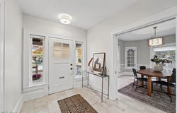 2826 Coleridge Road, Cleveland Heights, OH 44118