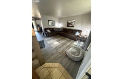 1397 SKIPPER Ave, Eugene, OR 97404
