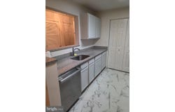 8095 LACY Drive, MANASSAS, VA 20109