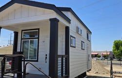 1475 N State St, Hemet, CA 92543