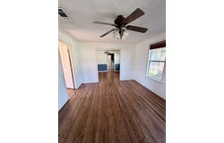 732 4Th Street, Sealy, TX 77474