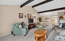 8 Cedar Hills Dr, Pocatello, ID 83204