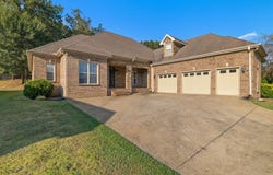 501 Koger St, Killen, AL 35645