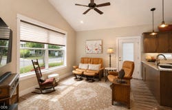 546 Blue Moon Drive, Central Point, OR 97502