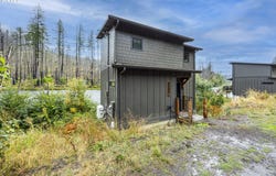 50010 MCKENZIE Hwy, Vida, OR 97488