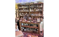 319 S 10TH St, Independence, OR 97351
