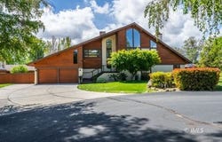 132 Desiderata Ln, Bishop, CA 93514