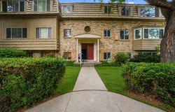 2220 E MURRAY HOLLADAY Rd S, Holladay, UT 84117