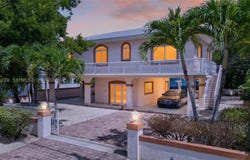 123 Peace Ave, Tavernier, FL 33070