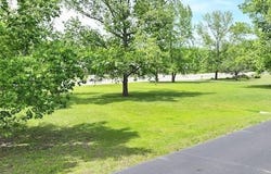 1842 Highway 641 S, CAMDEN, TN 38320